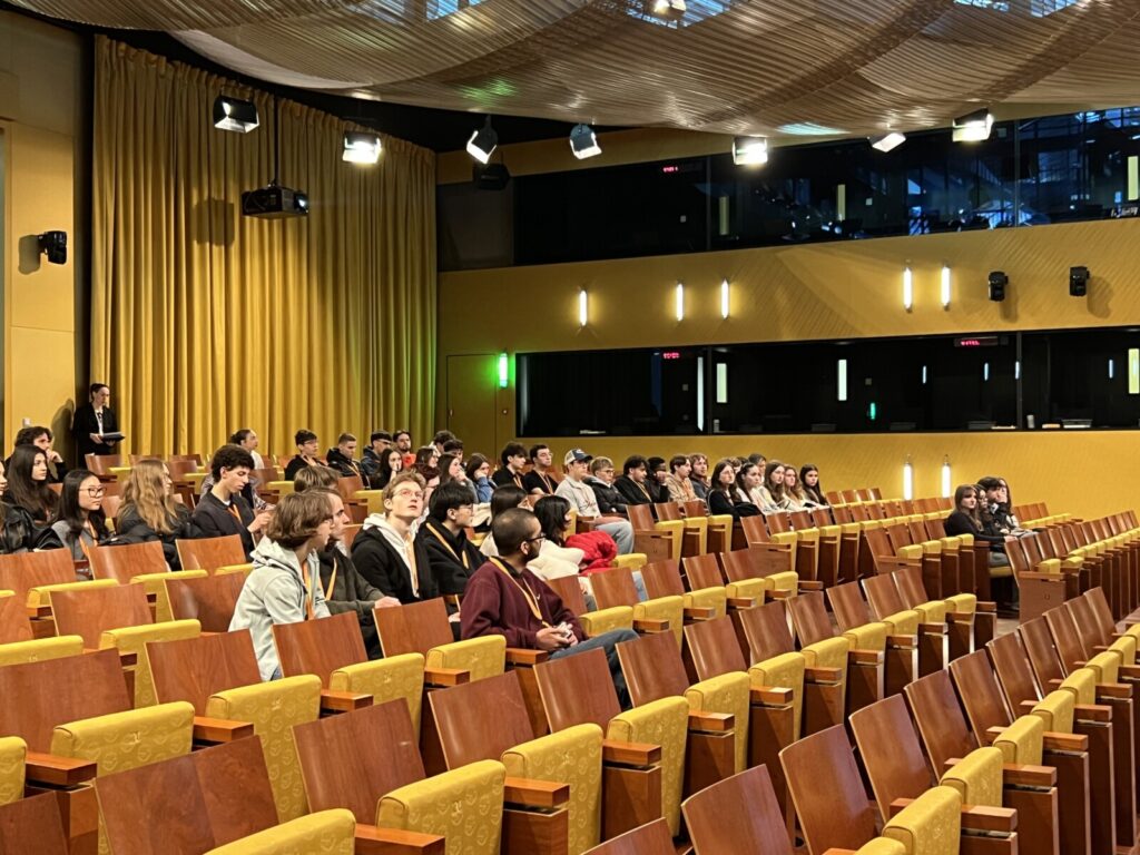 2026-03-20 cour de justice Grupp 1 (18)