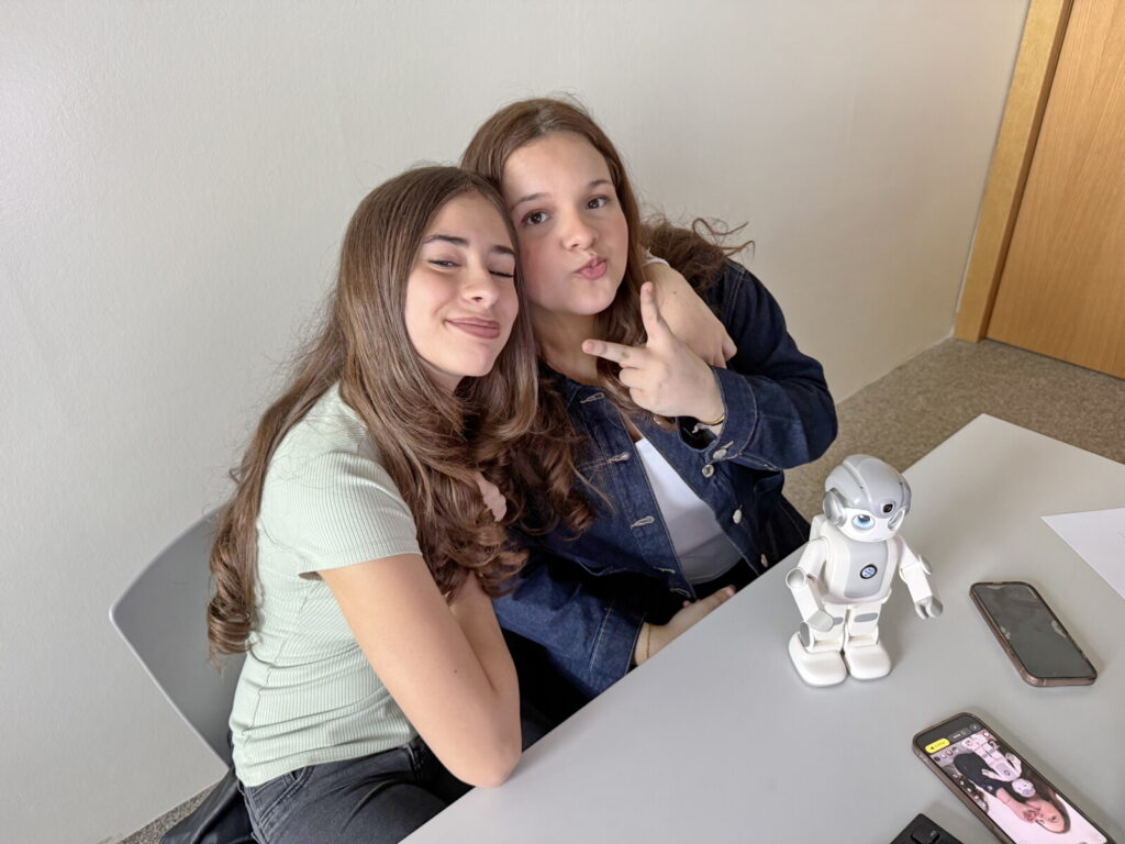 2026-04-17 ScienteensLab 6C3 (6)