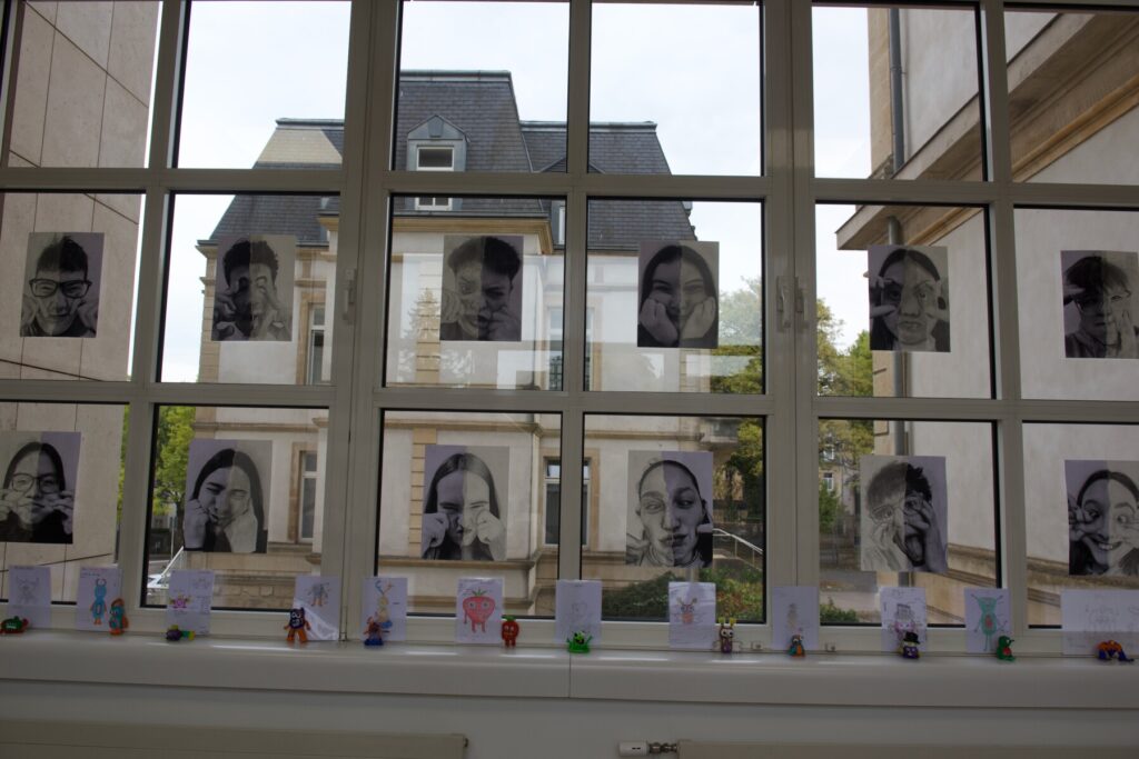 2026-09 Studio71 Les élèves s'exposent (28)